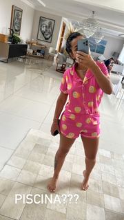 Deolane Bezerra feet photo 17