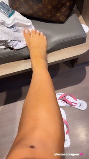 Deolane Bezerra feet photo 1