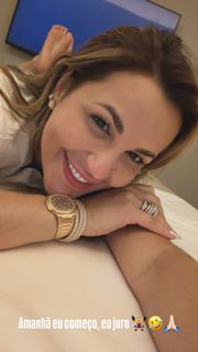 Deolane Bezerra feet photo 8