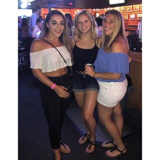 Deonna Purrazzo feet photo thumbnail