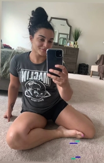 Deonna Purrazzo feet photo thumbnail