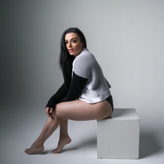 Deonna Purrazzo feet photo thumbnail