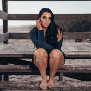 Deonna Purrazzo feet photo thumbnail