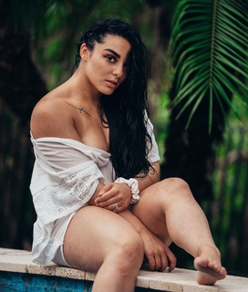 Deonna Purrazzo feet photo thumbnail