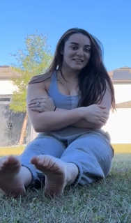 Deonna Purrazzo feet photo thumbnail