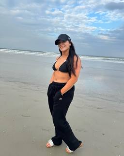 Deonna Purrazzo feet photo thumbnail