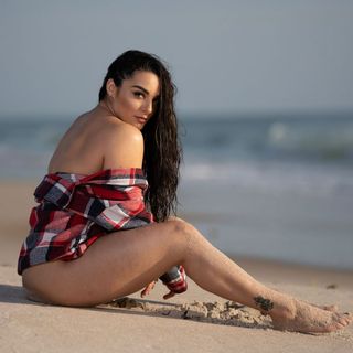 Deonna Purrazzo feet photo thumbnail