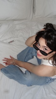 Derya Pinar Ak feet photo thumbnail