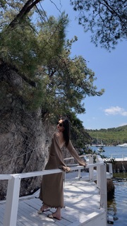 Derya Pinar Ak feet photo thumbnail