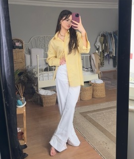 Derya Pinar Ak feet photo thumbnail