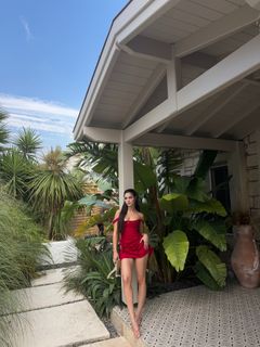 Derya Pinar Ak feet photo thumbnail