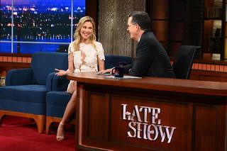 Desi Lydic feet photo thumbnail