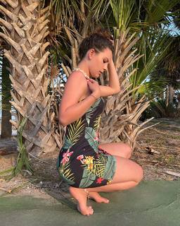 Desirae Elizabeth feet photo 14