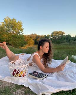 Desirae Elizabeth feet photo 4