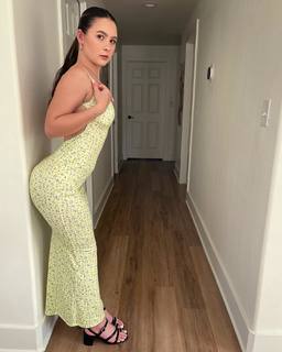Desirae Elizabeth feet photo 9