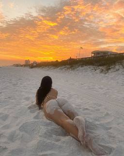 Desirae Elizabeth feet photo 3