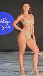 Desirae Elizabeth feet photo 6
