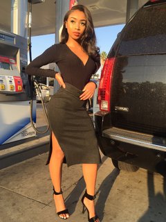 Desiree Mitchell feet photo thumbnail