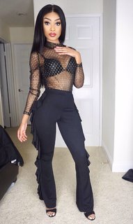 Desiree Mitchell feet photo thumbnail