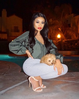 Desiree Mitchell feet photo thumbnail