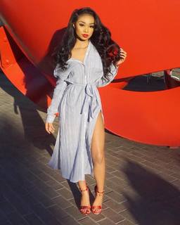 Desiree Mitchell feet photo thumbnail