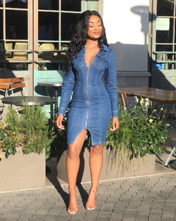 Desiree Mitchell feet photo thumbnail