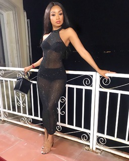 Desiree Mitchell feet photo thumbnail