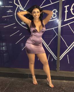 Desiree Mitchell feet photo thumbnail