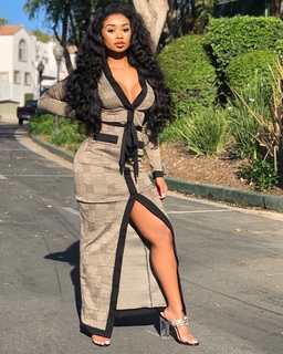 Desiree Mitchell feet photo thumbnail