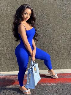 Desiree Mitchell feet photo thumbnail