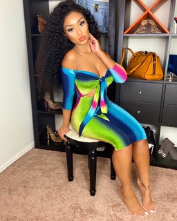 Desiree Mitchell feet photo thumbnail