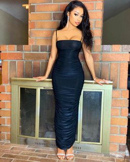 Desiree Mitchell feet photo thumbnail