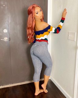 Desiree Mitchell feet photo thumbnail