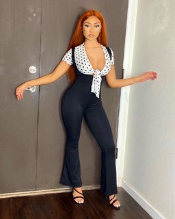 Desiree Mitchell feet photo thumbnail