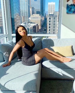 Desiree Mitchell feet photo thumbnail