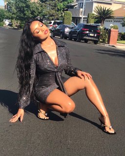 Desiree Mitchell feet photo thumbnail