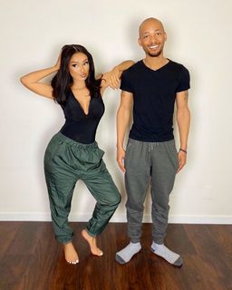 Desiree Mitchell feet photo thumbnail