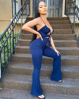 Desiree Mitchell feet photo thumbnail