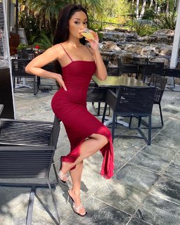 Desiree Mitchell feet photo thumbnail