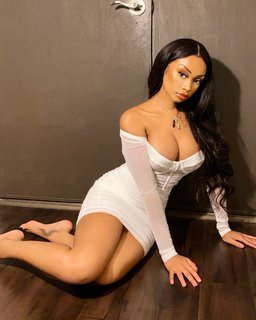 Desiree Mitchell feet photo thumbnail