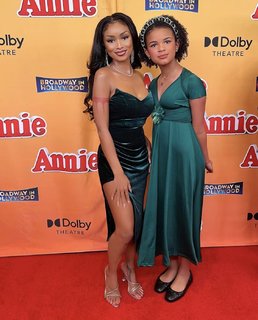Desiree Mitchell feet photo thumbnail