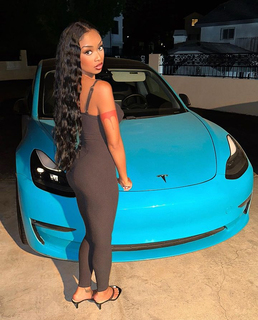 Desiree Mitchell feet photo thumbnail
