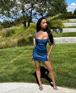Desiree Mitchell feet photo thumbnail
