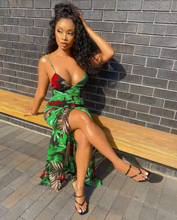 Desiree Mitchell feet photo thumbnail