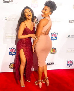 Desiree Mitchell feet photo thumbnail