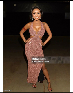 Desiree Mitchell feet photo thumbnail