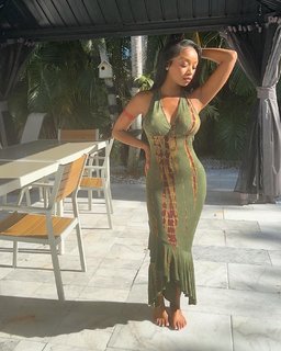 Desiree Mitchell feet photo thumbnail