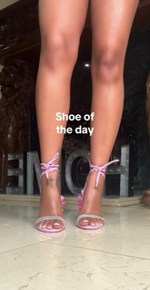 Desiree Mitchell feet photo thumbnail