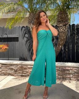 Dessie Mitcheson feet photo 12