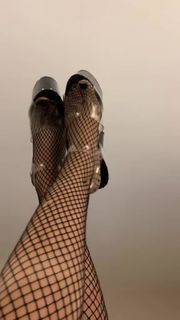 Dev feet photo 6